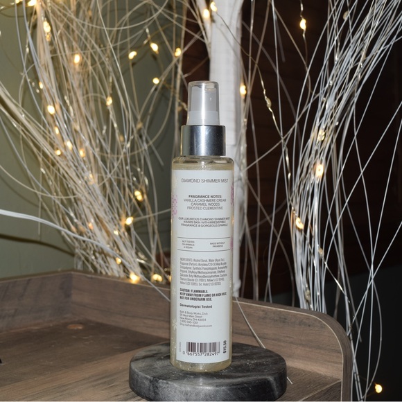 Bath & Body Works Snowflakes & Cashmere Diamond Shimmer NEW - Picture 4 of 4